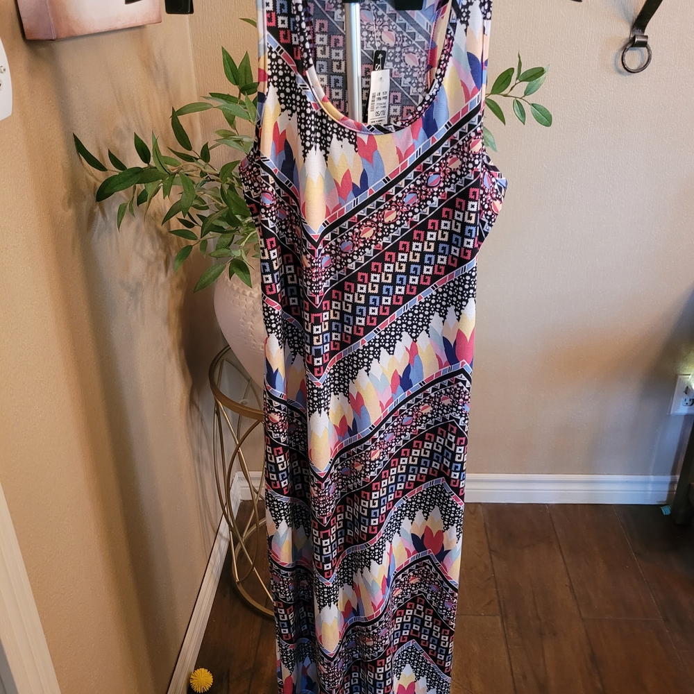 NWT Love Multicolor Geometric Maxi Dress